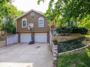 5115 Miller Rd, Saint Joseph, MO 64505