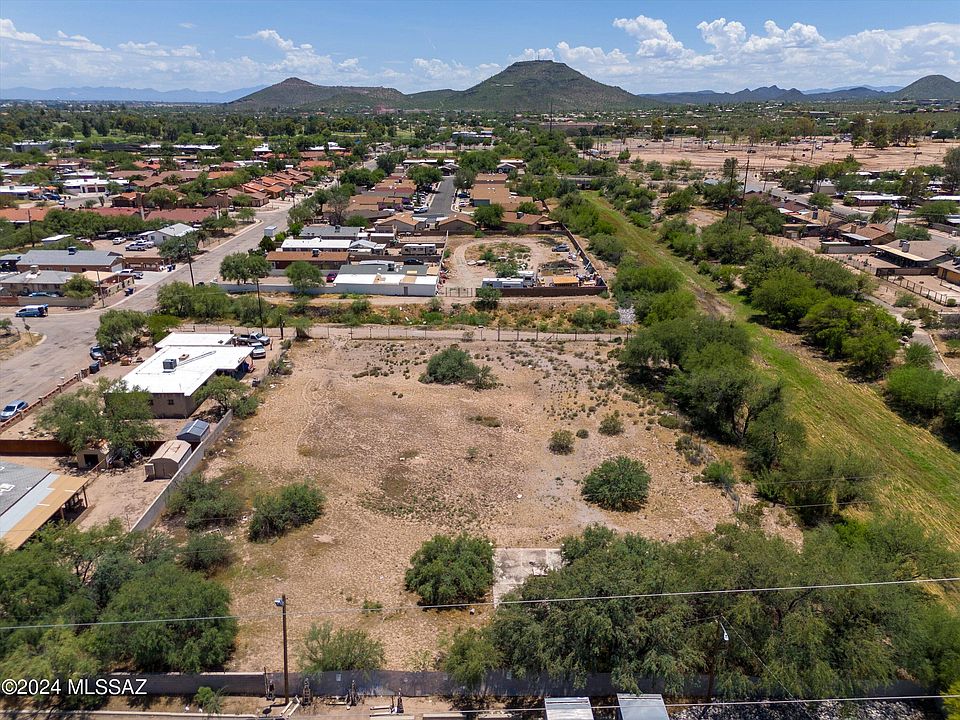 1st image of 1750-1760 W Riverview Blvd #C-f