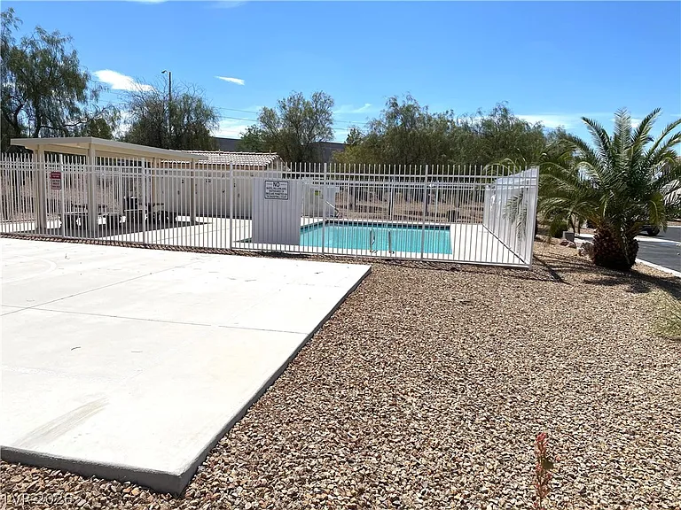 701 Spotted Eagle St — Photo 38