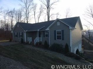 143 Powderhorn Rdg, Canton, NC 28716
