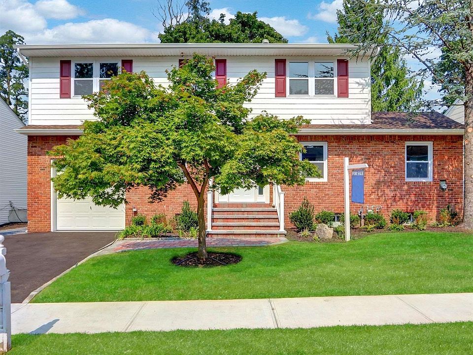 1st image of 4 Leghorn Court