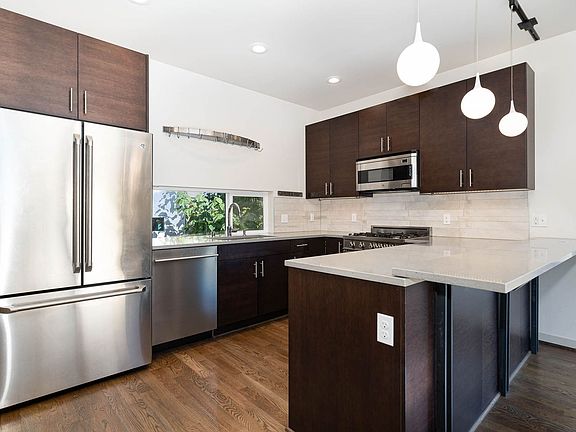 4th image of 4262 Linden Ave N