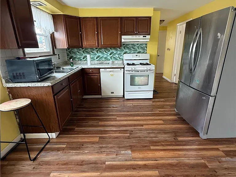 175 Vern Ln — Photo 2
