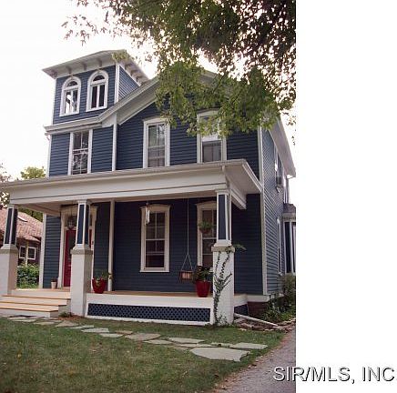 3rd image of 8 Halleck Ave