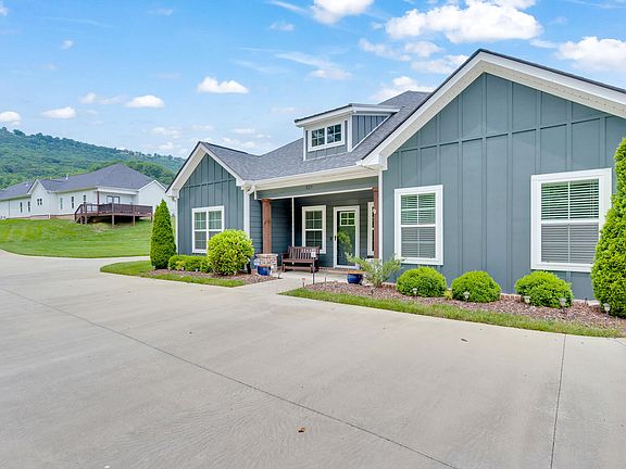 4th image of 823 Wellstone Dr