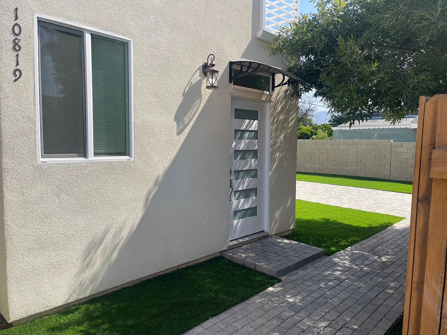 10819 Lull St — Photo 3
