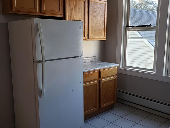 4th image of 64 Arlington Blvd #2