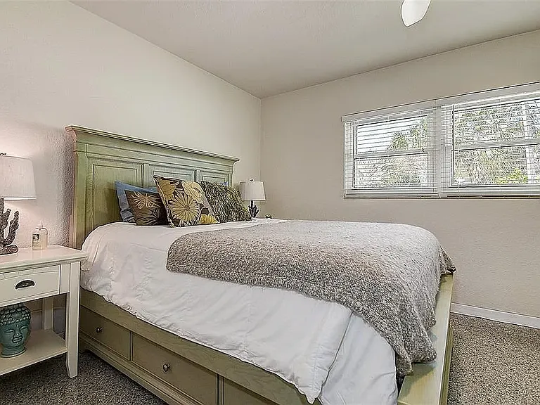2800 E Vina Del Mar Blvd — Photo 24