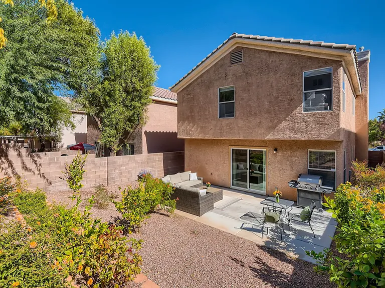 1517 Calle Montery St — Photo 35