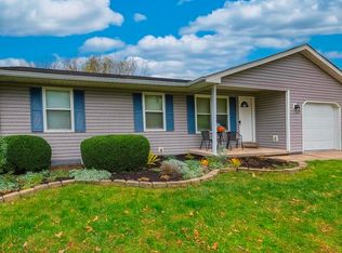 340 W Iroquois Dr, Ellettsville, IN 47429