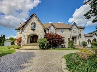 21 Kensington Dr, Richmond Hill, ON L4E 3M9