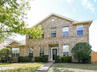 862 Raintree Ln, Desoto, TX 75115