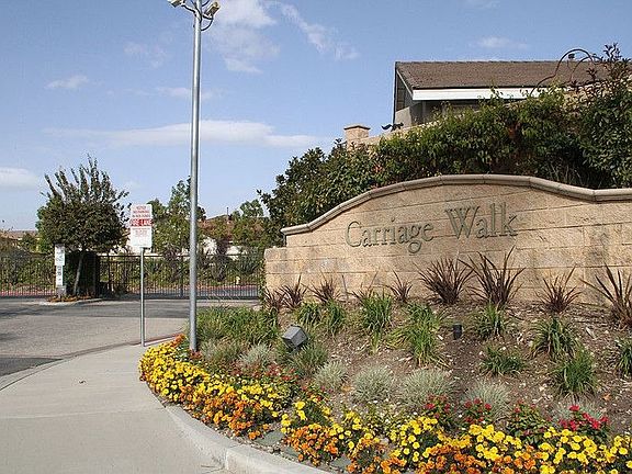 2nd image of 2816 Parksquare Way