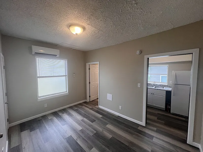 1 bed, 1.0 bath, 525 sqft, $925 — Photo 2
