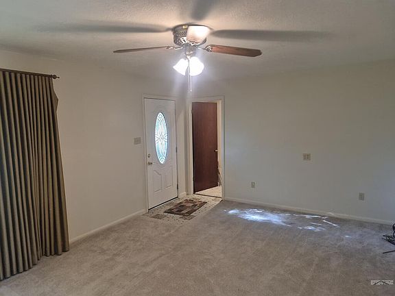 2nd image of 423 Elm Ave