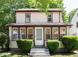 11 Monroe Pl, Hempstead, NY 11550