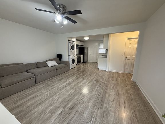 3rd image of 2416 Meharry Blvd