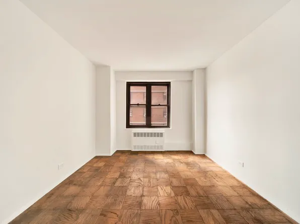 417 Grand Street D704 image 3 of 16