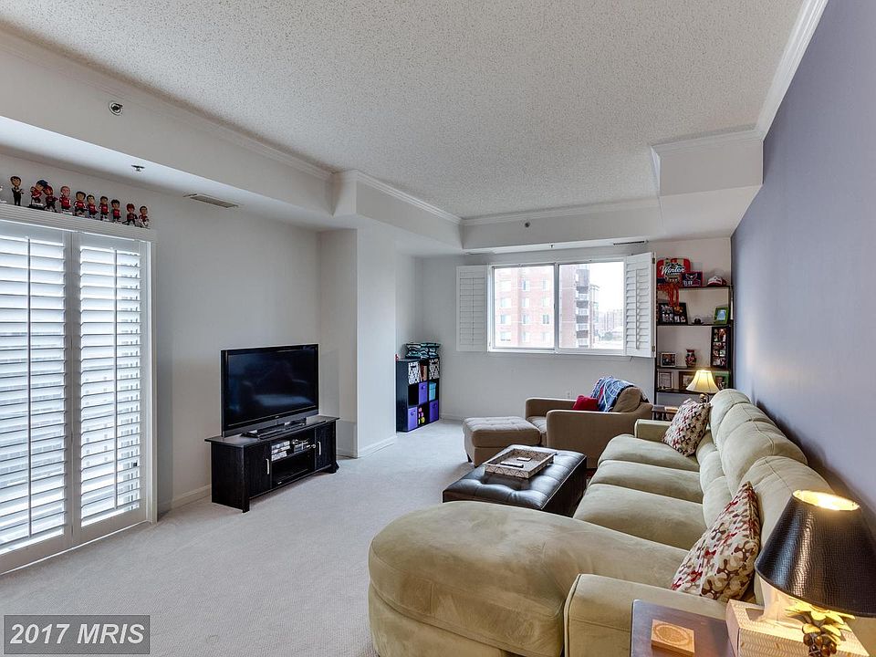 1st image of 1211 S Eads St APT 1101