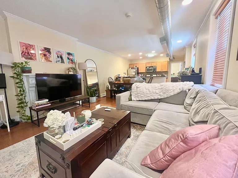 1526 Pine St #1B — Photo 4