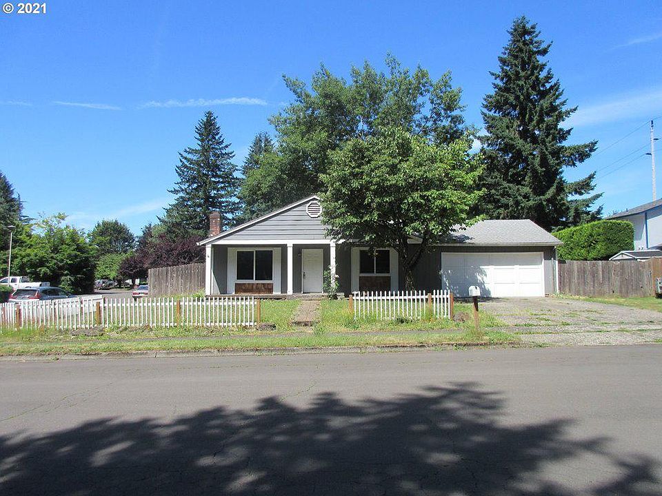 1st image of 2704 NE 157th Ave