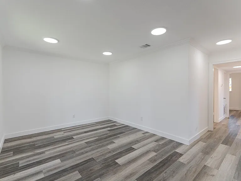 10126 Pine Moss Dr — Photo 13