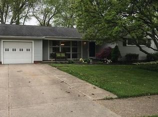 11611 Glendora Ln, Parma Heights, OH 44130