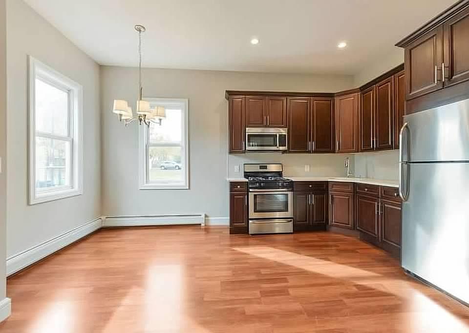Kitchen & Dinning space