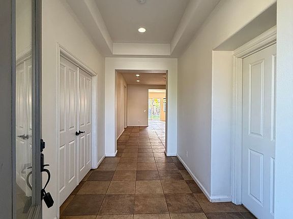 4th image of 2516 Logan Dr