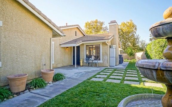 2nd image of 25955 Palomita Dr