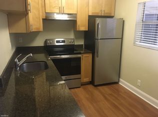 400N SW 9th St, Hallandale Beach, FL 33009