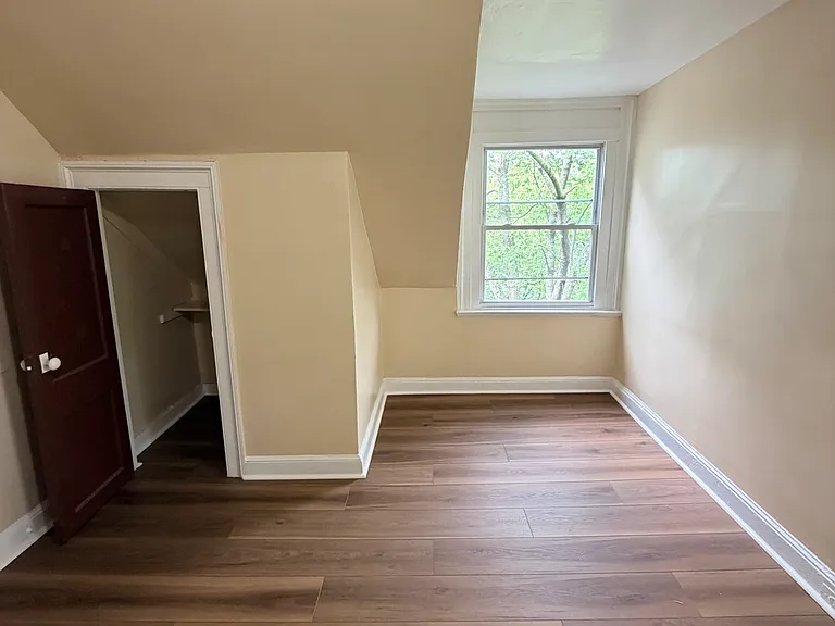 111 Bristol St #3L — Photo 11