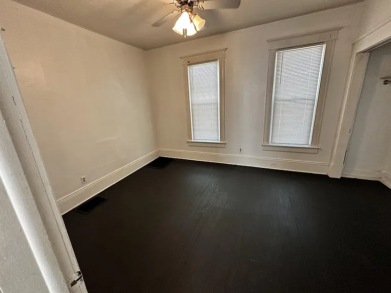 1404 S Main St #STREET1 — Photo 6