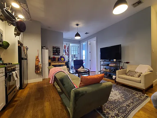 Rented by Dwelling NY Realty Inc | media 20