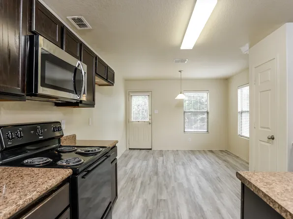 2922 Aspen Mdw, San Antonio, TX 78238