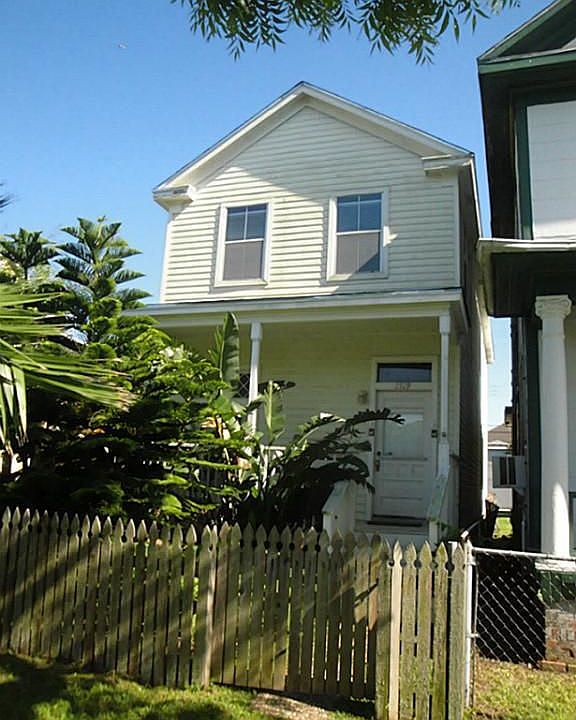 1519 Avenue M 2, Galveston, TX 77550 Zillow