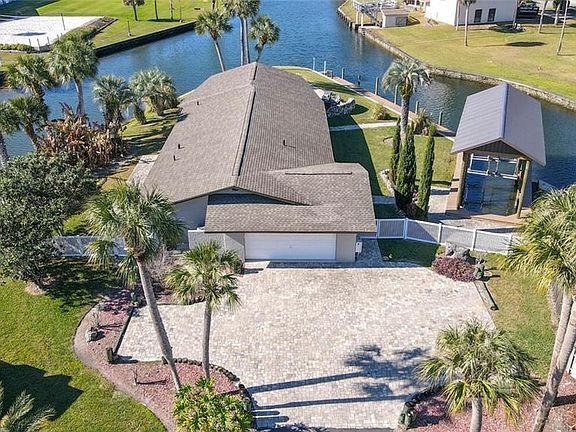 3rd image of 9276 W Harbor Isle Ct