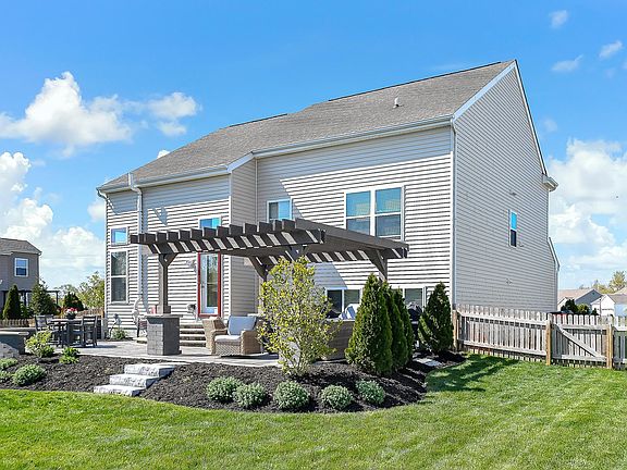 3rd image of 5098 Demorest Dr