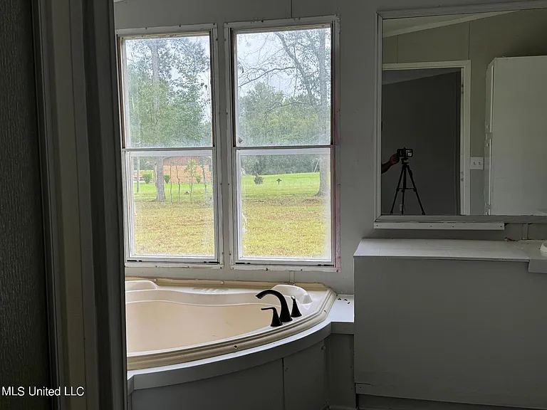5575 Robin Wood Rd — Photo 7
