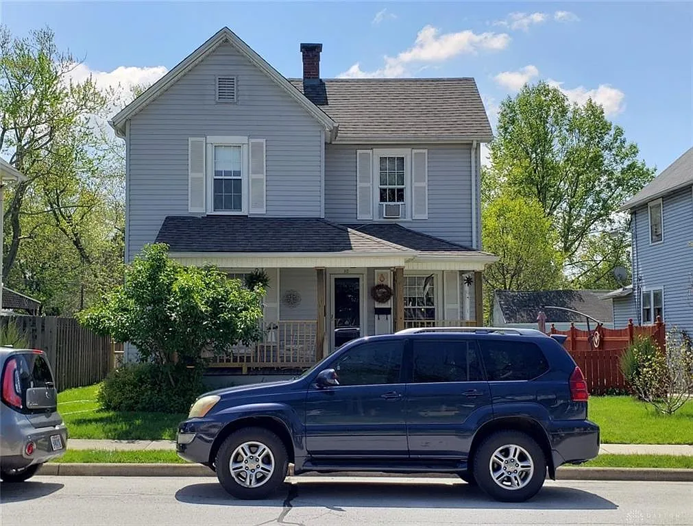 10 E McKinley St photo 1