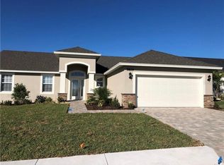 5819 Grace Lake Dr, Lakeland, FL 33812