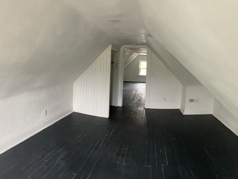 328 E 12th Ave — Photo 11