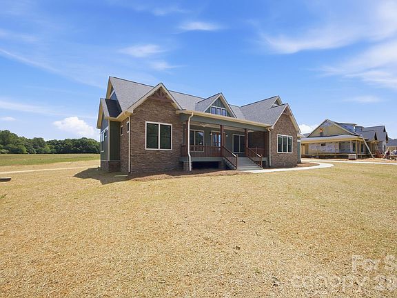 2nd image of 373 New Salem Rd #6