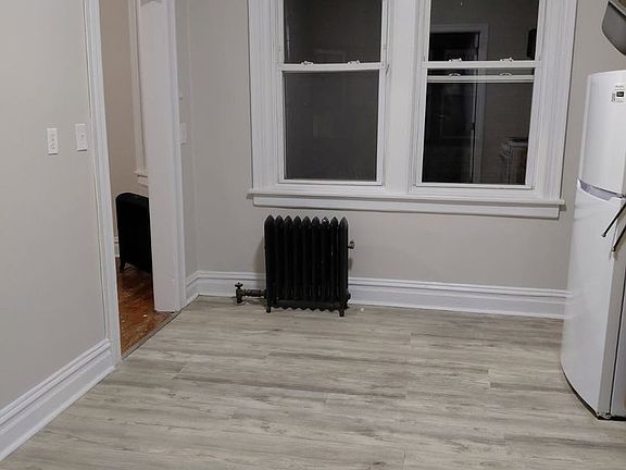 3rd image of 635 Anderson Ave APT 12