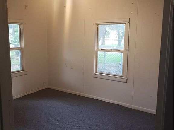 3rd image of 2101 Staunton Dr