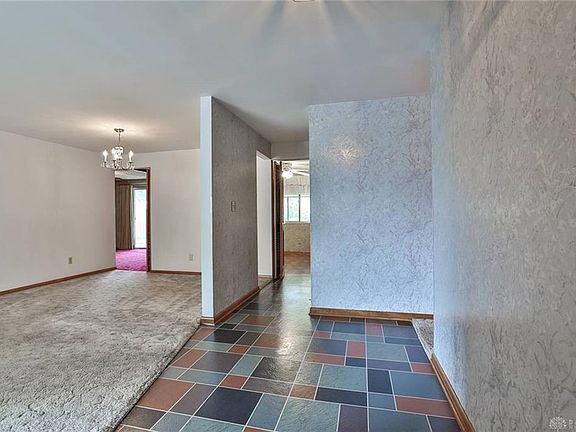 4th image of 1027 Derringer Dr