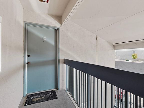 4th image of 4601 Carlisle Blvd NE APT A10