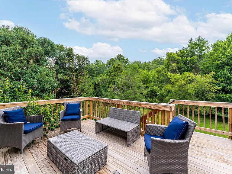 8424 Holly Leaf Dr — Photo 15