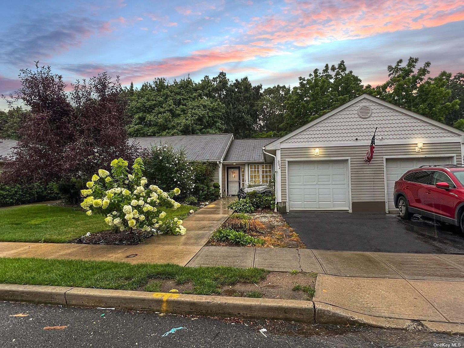 302 Peconic UNIT 302, Melville, NY 11747 Zillow