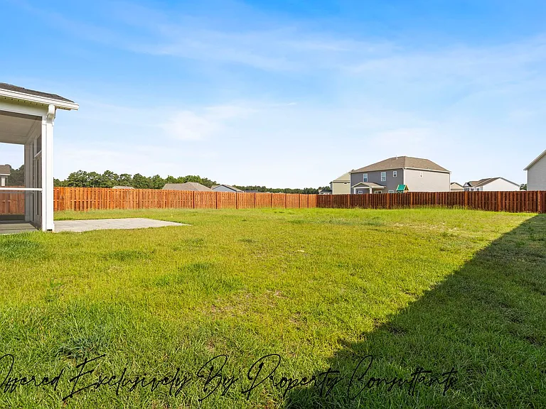 13 Spinney Ct — Photo 33